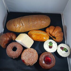 Vintage Faux Food Bakery (10pcs)